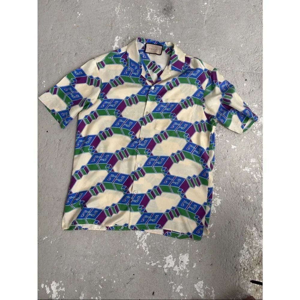 Gucci silk 3-D men’s bowling shirt